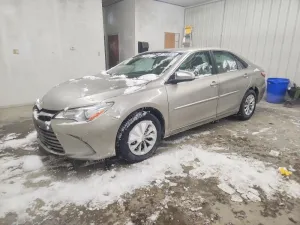2016 TOYOTA CAMRY