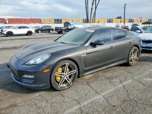 2011 PORSCHE PANAMERA