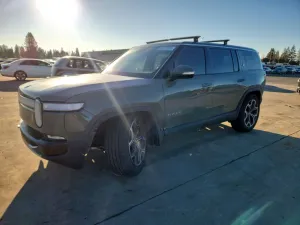 2022 RIVIAN RIS