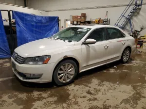 2012 VOLKSWAGEN PASSAT
