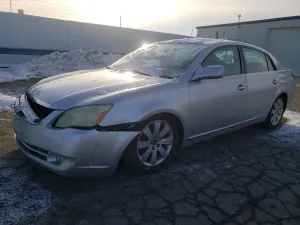 2005 TOYOTA AVALON