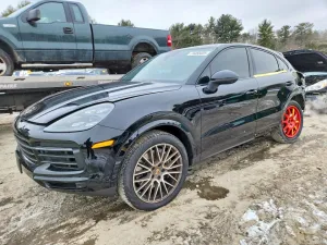 2022 PORSCHE CAYENNE