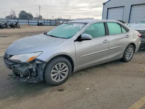 2016 TOYOTA CAMRY