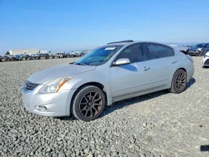 2010 NISSAN ALTIMA