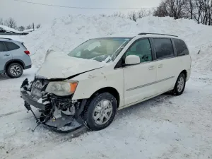 2010 CHRYSLER MINIVAN
