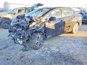 2021 NISSAN VERSA