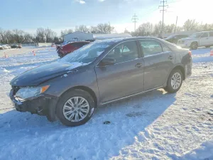 2014 TOYOTA CAMRY