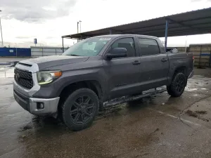 2018 TOYOTA TUNDRA