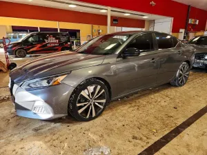 2019 NISS ALTIMA