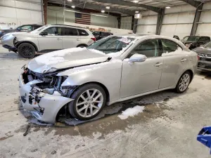 2011 LEXUS IS