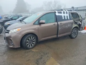 2019 TOYOTA SIENNA XL