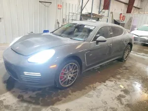 2015 PORSCHE PANAMERA