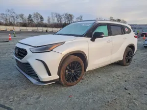 2024 TOYOTA HIGHLANDER