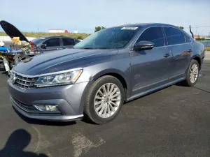 2017 VOLKSWAGEN PASSAT