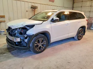 2016 TOYOTA HIGHLANDER