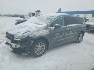 2022 CHRYSLER PACIFICA