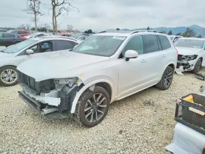 2018 VOLVO XC90