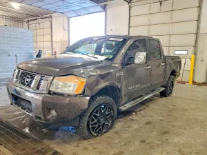 2014 NISSAN TITAN