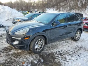 2016 PORSCHE CAYENNE