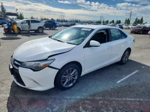 2016 TOYOTA CAMRY