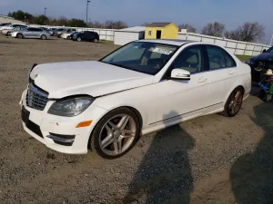 2013 MERCEDES-BENZ C-CLASS