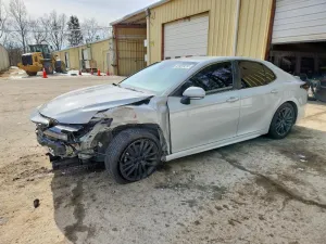 2022 TOYOTA CAMRY