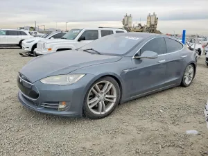 2013 TESLA MODEL S