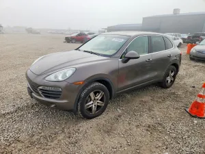2012 PORSCHE CAYENNE