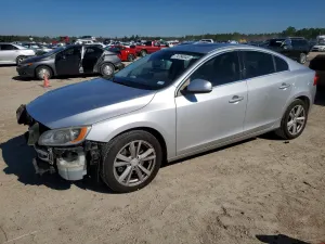2016 VOLVO S60