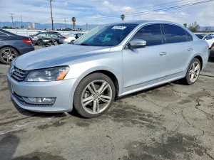 2015 VOLKSWAGEN PASSAT