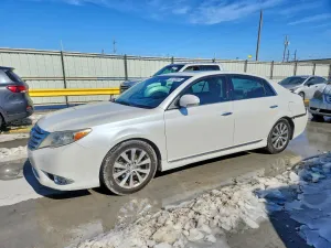 2011 TOYOTA AVALON