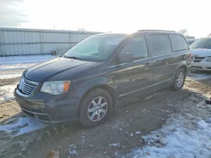 2011 CHRYSLER MINIVAN