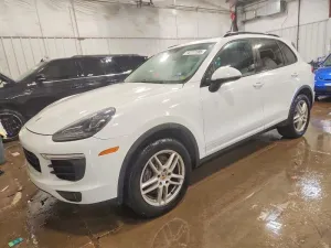 2016 PORSCHE CAYENNE