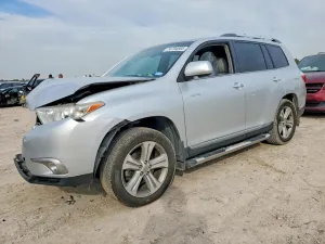 2013 TOYOTA HIGHLANDER