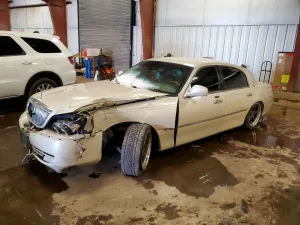 2003 LINCOLN TOWNCAR