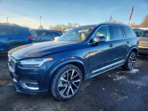 2022 VOLVO XC90