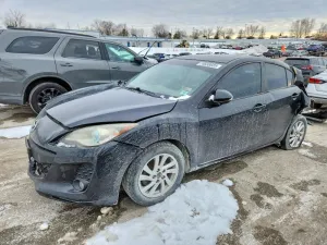 2013 MAZDA 3