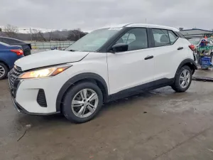 2023 NISSAN KICKS
