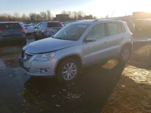 2010 VOLKSWAGEN TIGUAN