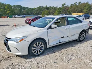 2017 TOYOTA CAMRY