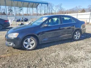 2011 VOLKSWAGEN JETTA