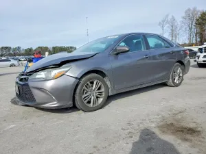 2015 TOYOTA CAMRY