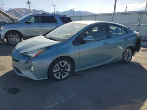 2016 TOYOTA PRIUS