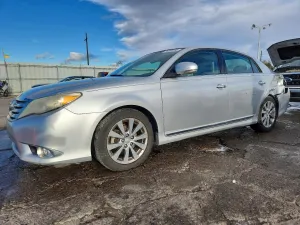 2011 TOYOTA AVALON