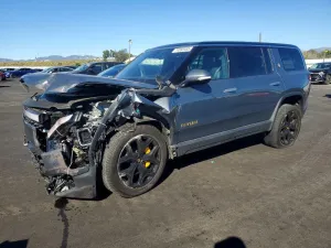 2023 RIVIAN RIS