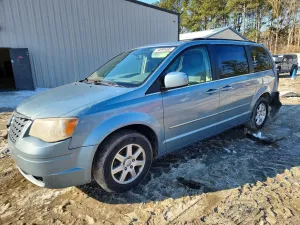 2010 CHRYSLER MINIVAN