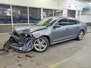 2012 VOLKSWAGEN PASSAT