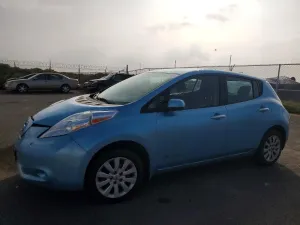 2015 NISSAN LEAF