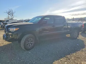 2018 TOYOTA TACOMA