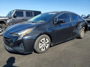 2017 TOYOTA PRIUS